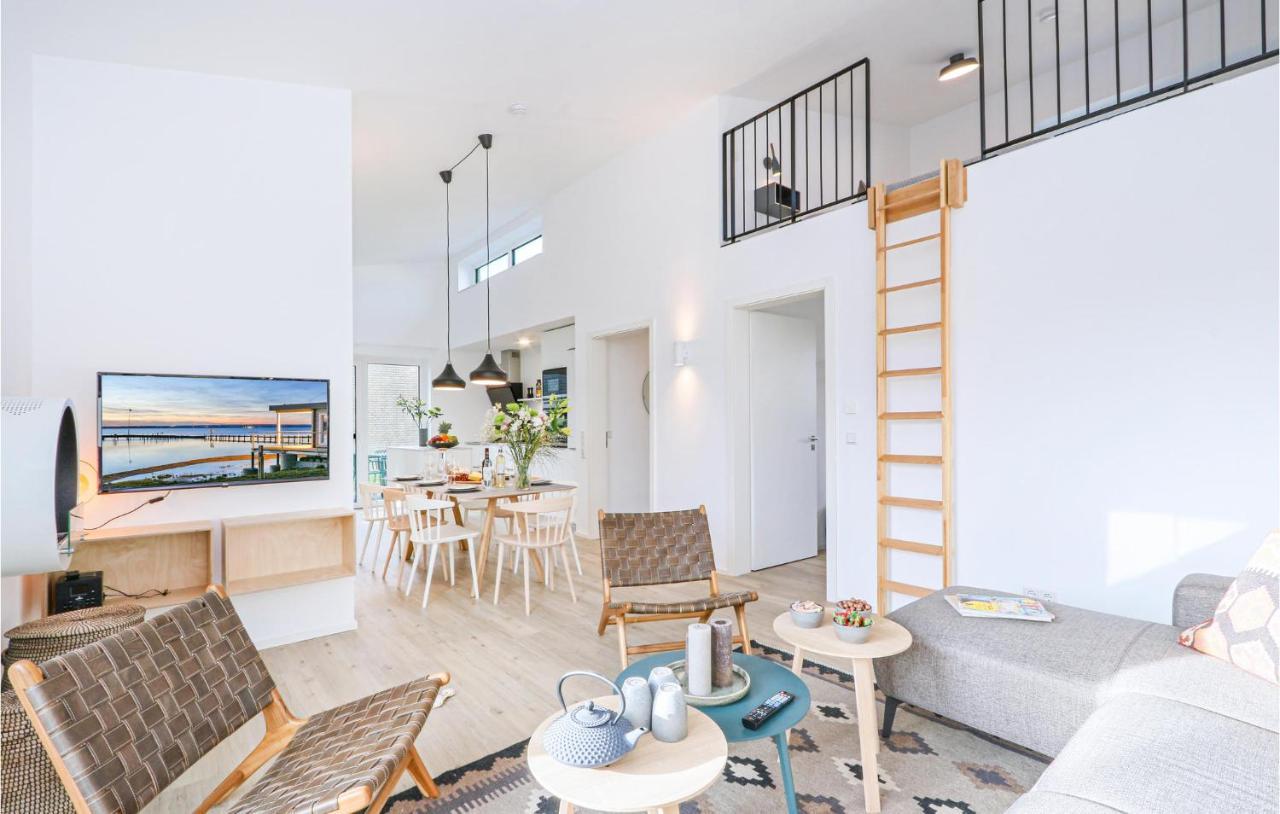 3 Bedroom Awesome Home In Lembruch-Duemmer See Kültér fotó