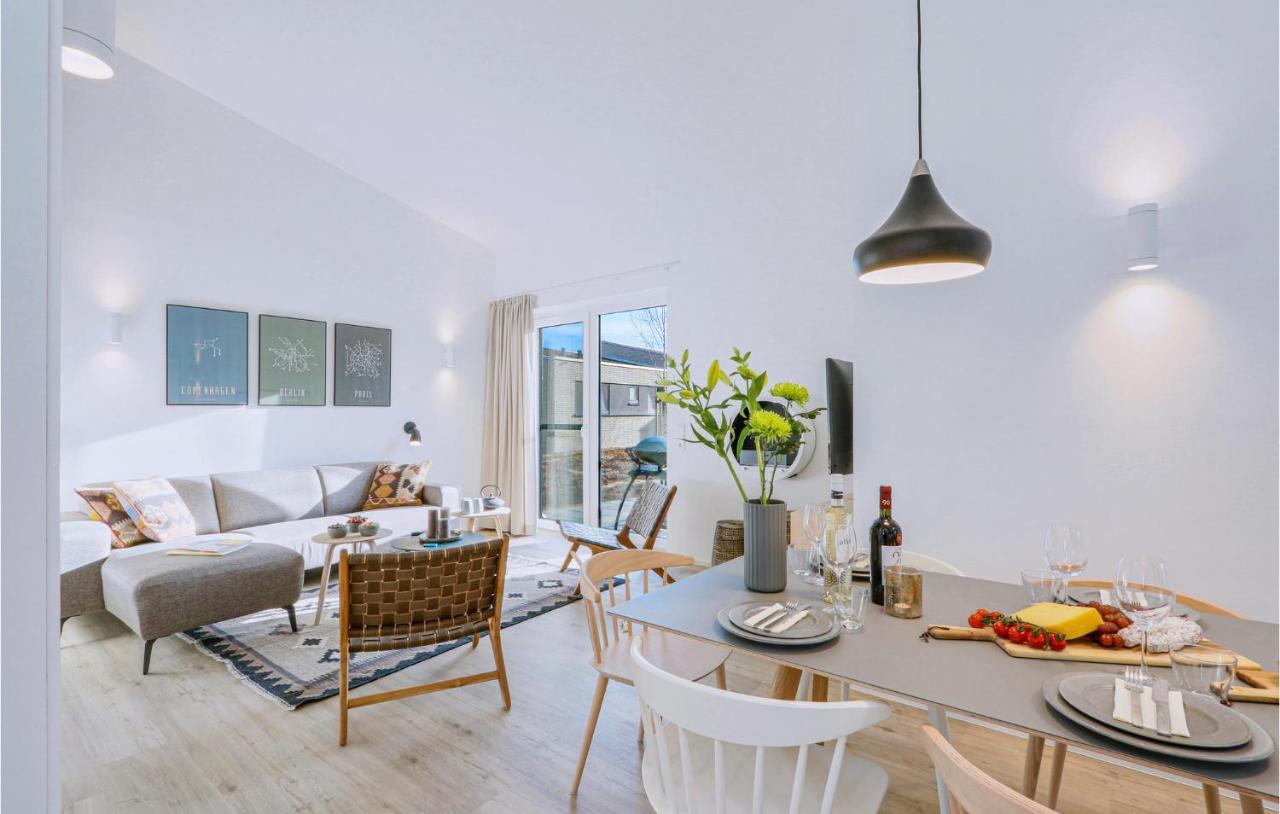 3 Bedroom Awesome Home In Lembruch-Duemmer See Kültér fotó